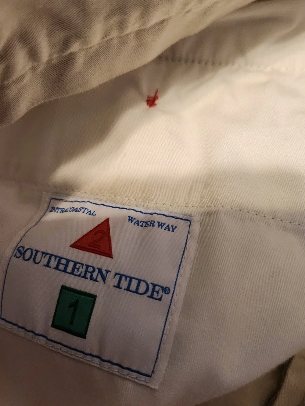 Southern Tide Men's Cream Flat-Front Cotton Shorts 33 waist - Picture 3 of 5